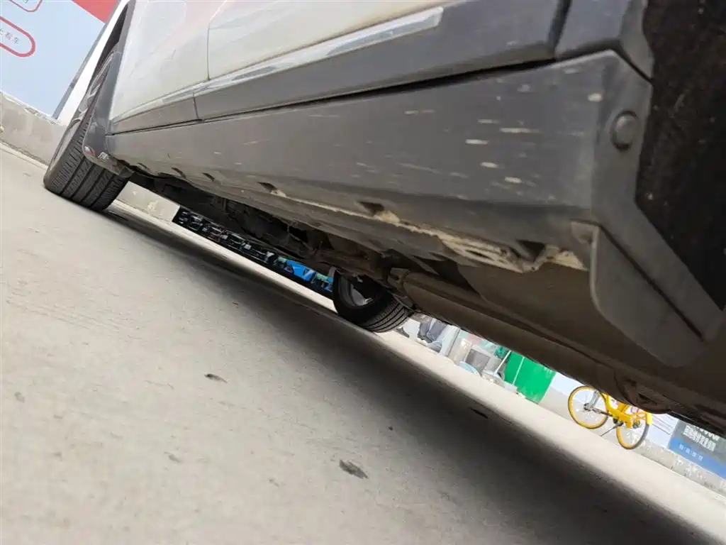 BYD Tang 2018 2.0T Automatic Smart Connection Honor Edition 7-Seater China V фото 21