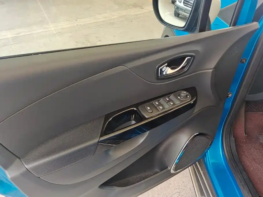 Renault Captur 2016 2015 1.2T Automatic Luxury Edition