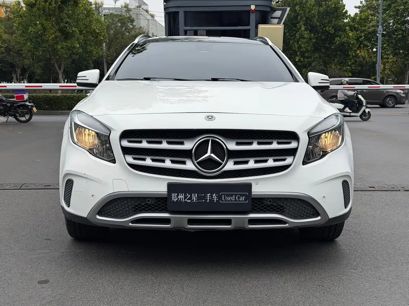 Фото 2 - Mercedes-Benz GLA