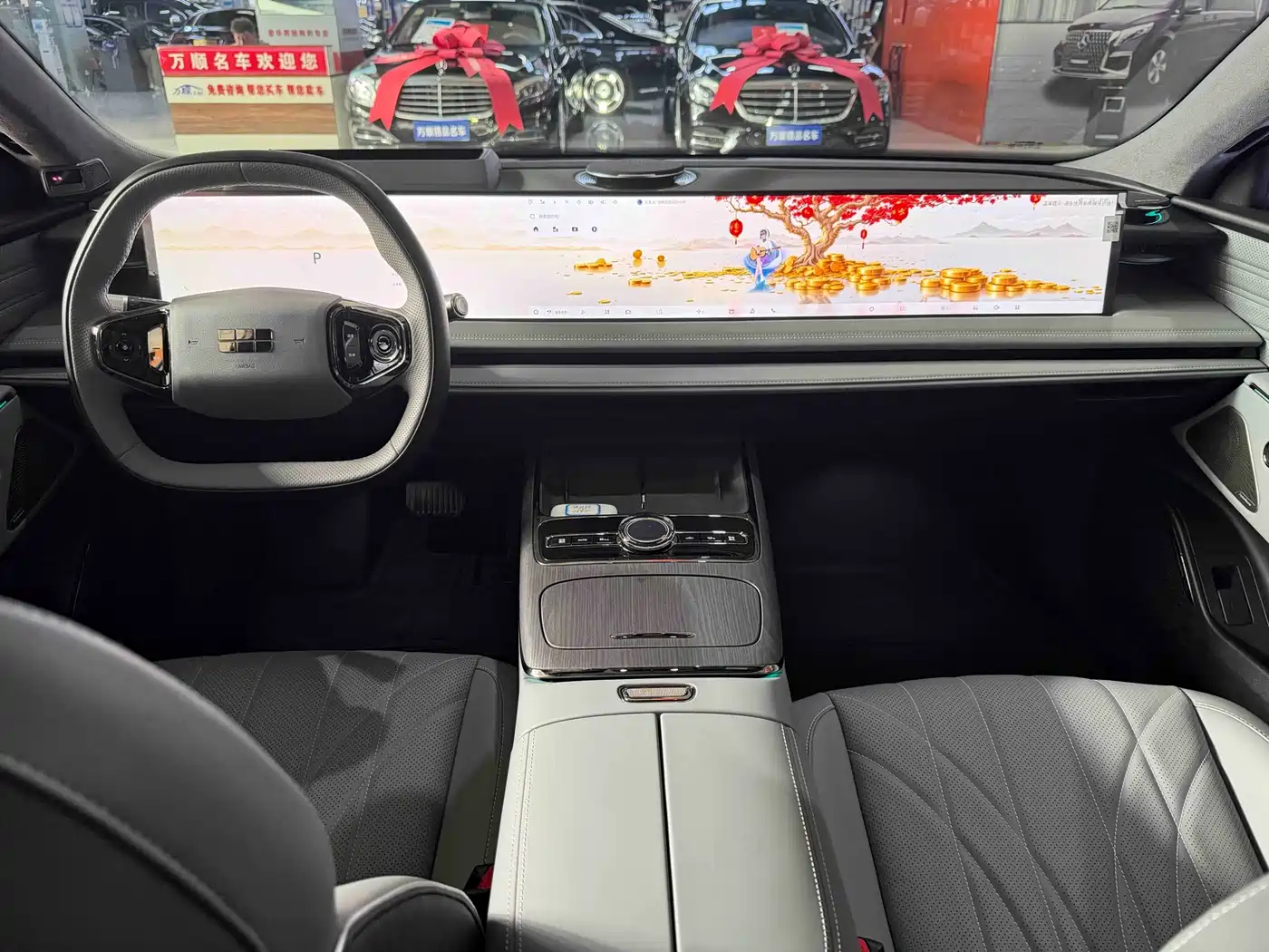 Geely Galaxy Galaxy E8 2025 700km Long Voyage Smart Drive Edition фото 10