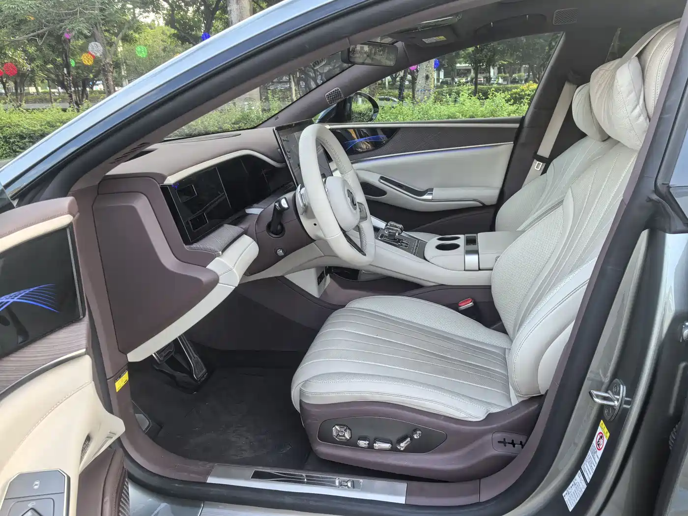 Denza Z9GT 2024 1100 AWD Ultra Edition фото 2