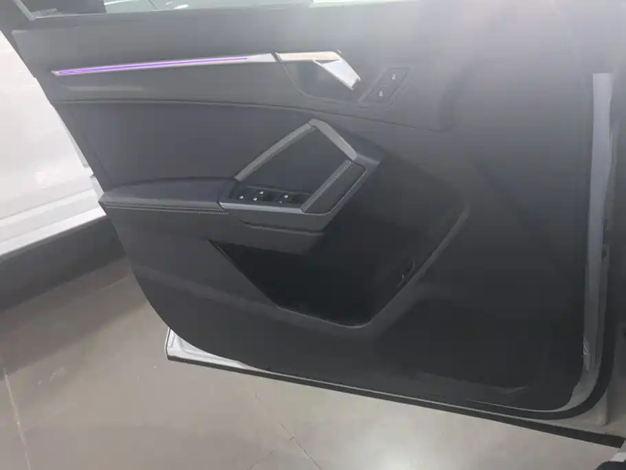 Фото 7 - Audi Q3
