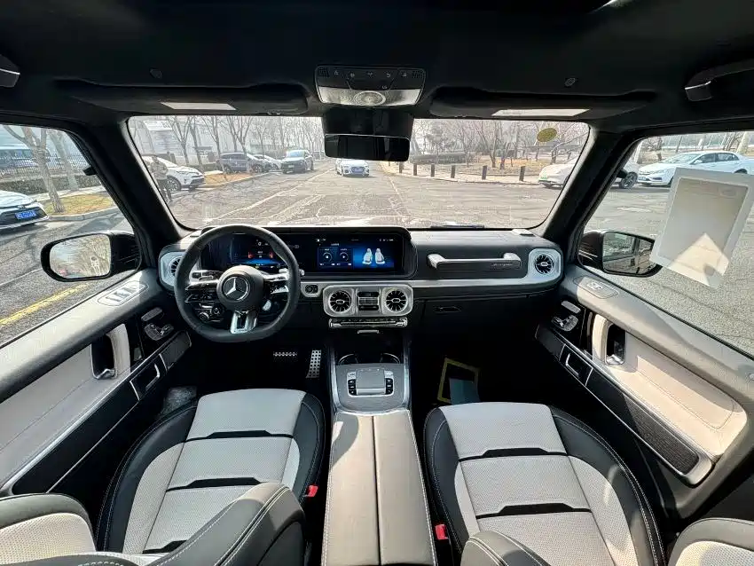 Mercedes-Benz G-Class AMG 2025 AMG G 63 фото 9