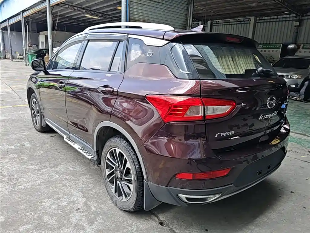 GAC Trumpchi Trumpchi GS4 2016 235T G-DCT Elite Edition фото 5