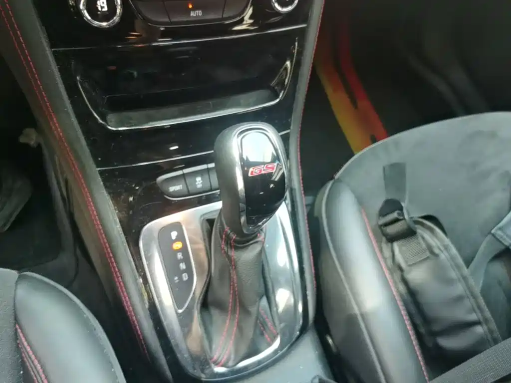 Photo 7 - Buick Verano