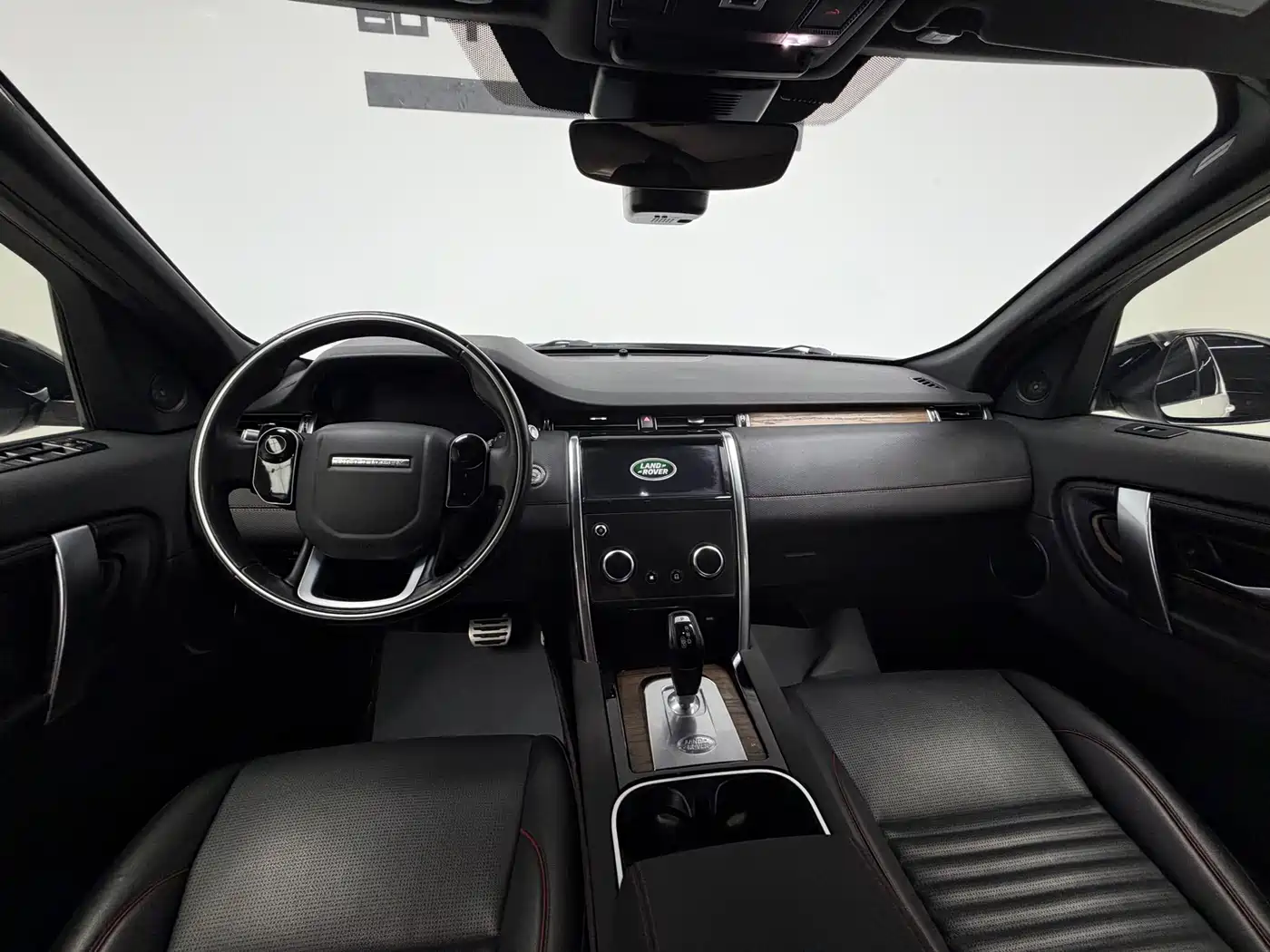 Land Rover Discovery Sport 2020 249PS R-Dynamic Performance фото 12