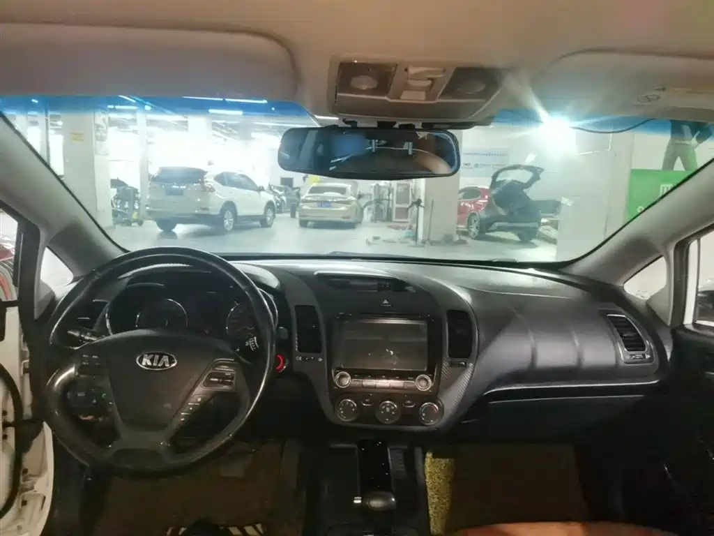 Kia K3S 2014 1.6L Automatic GLS фото 10