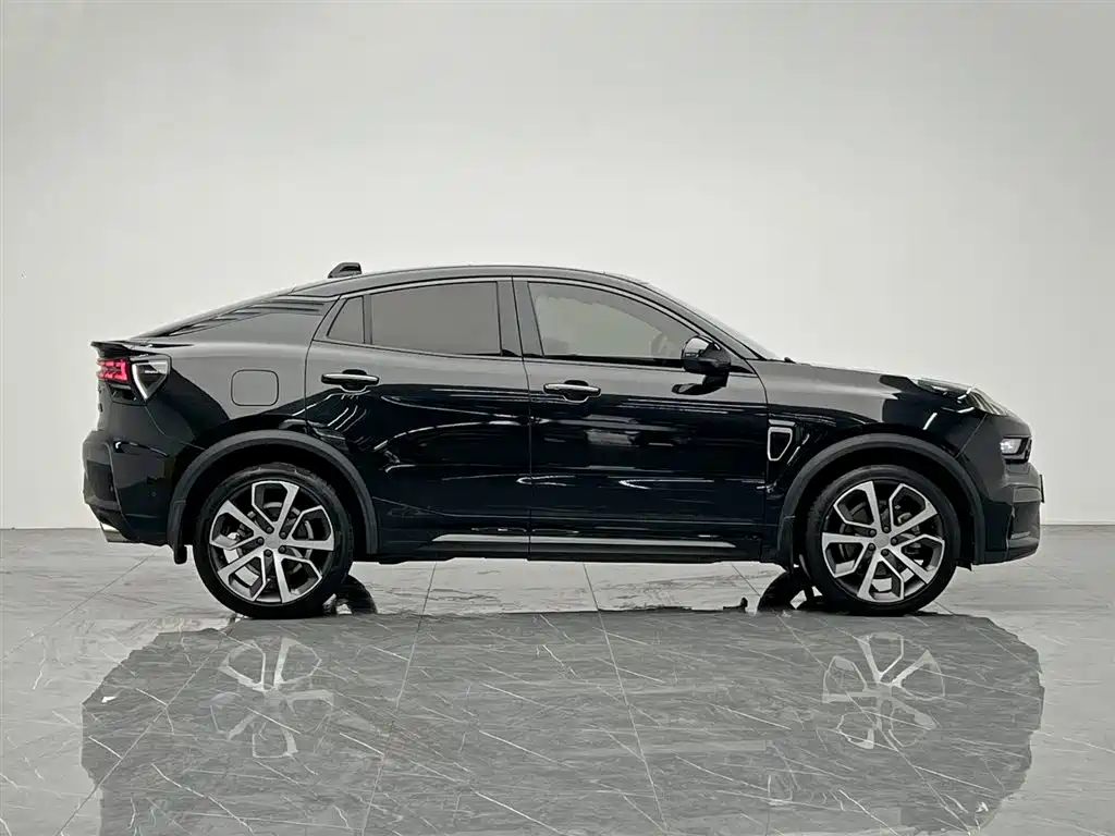 Lynk & Co 05 2020 2.0TD 4WD Halo Edition фото 7