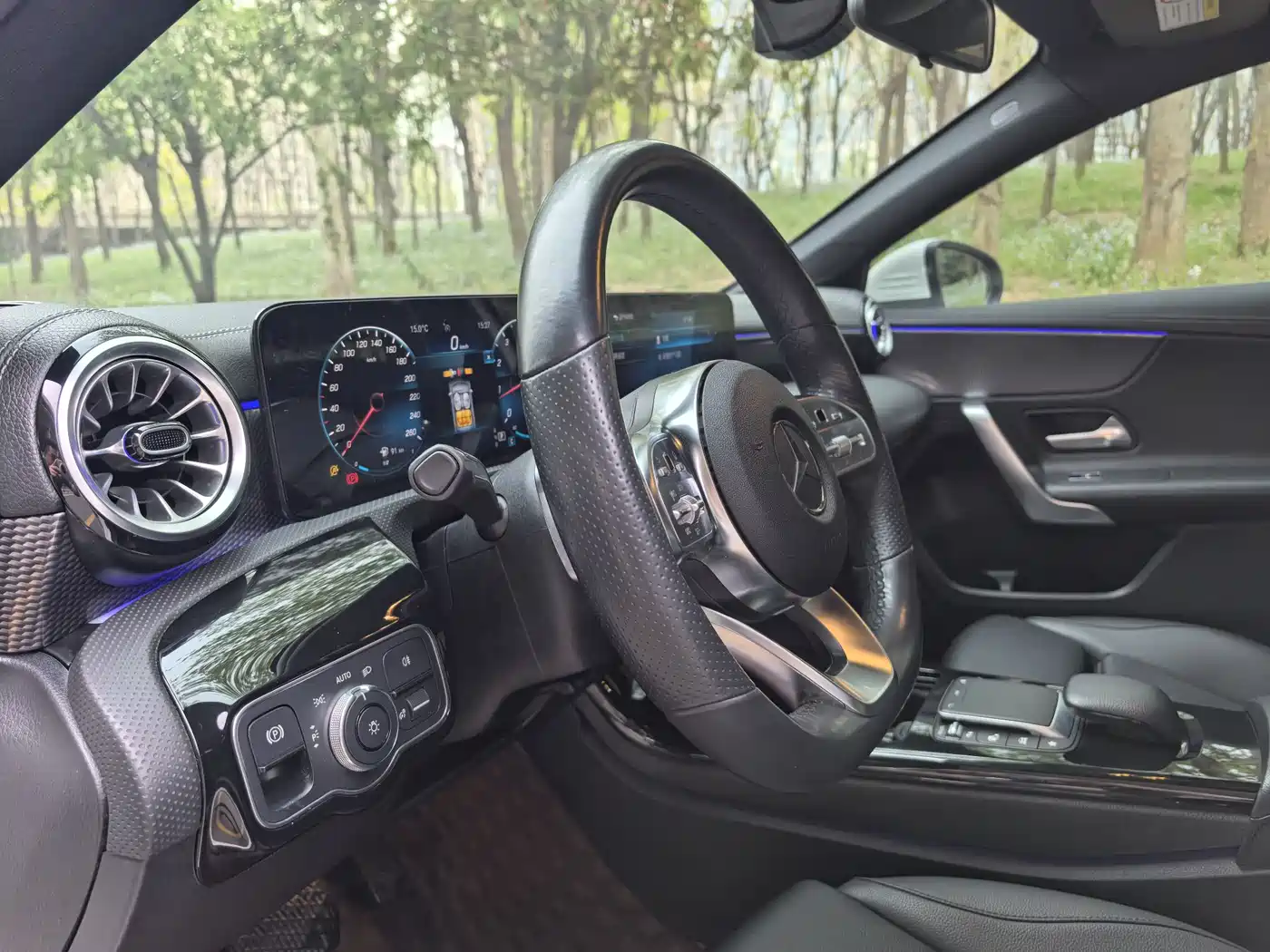 Mercedes-Benz A-Class 2022 A 200 L Sport Sedan Dynamic фото 11