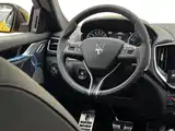 Photo 40 - Maserati Ghibli