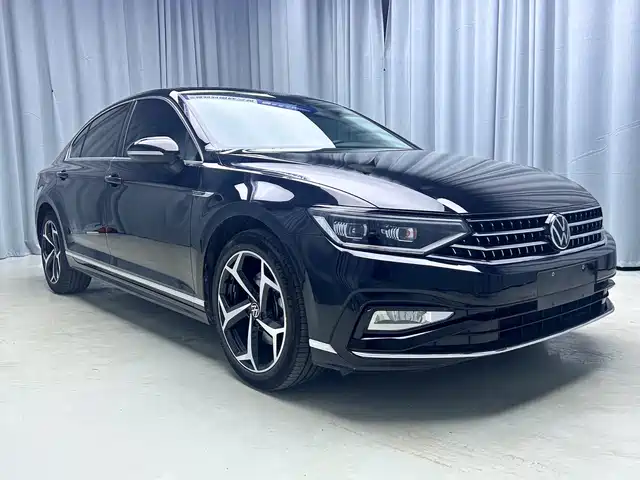 Volkswagen Magotan 2023 2 Million Units Commemorative Edition 280TSI DSG Comfort — фото 3