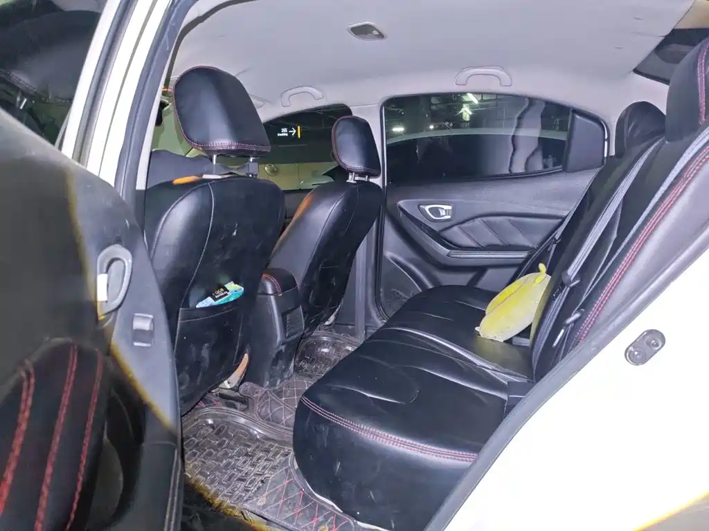 GAC Trumpchi Trumpchi GA3S Vision 2014 2014 1.6L Manual Elite Edition
