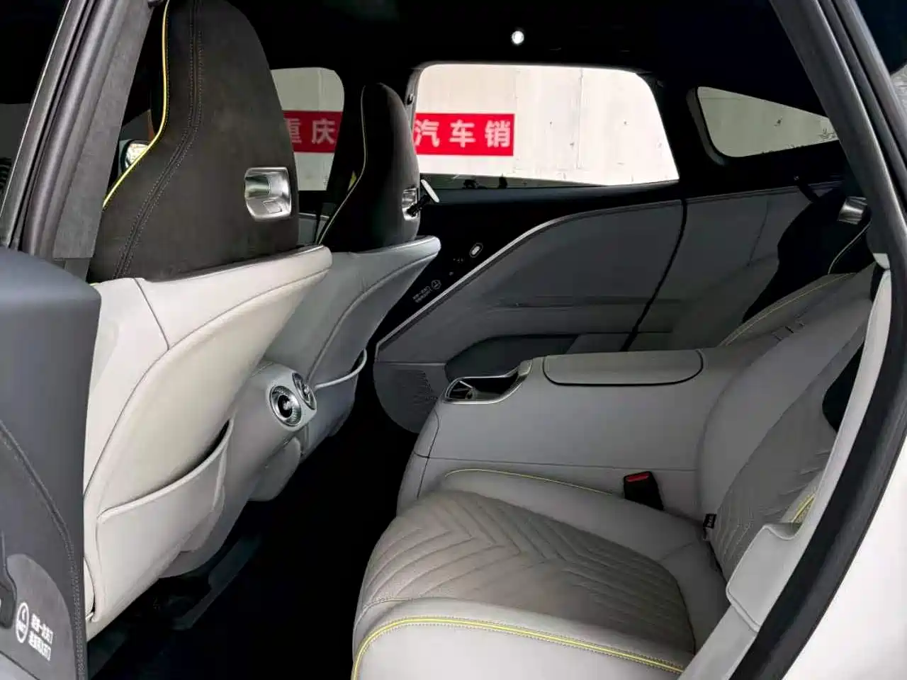 Avatr 11 2022 Long Range Dual Motor Luxury Edition 4-Seater фото 18