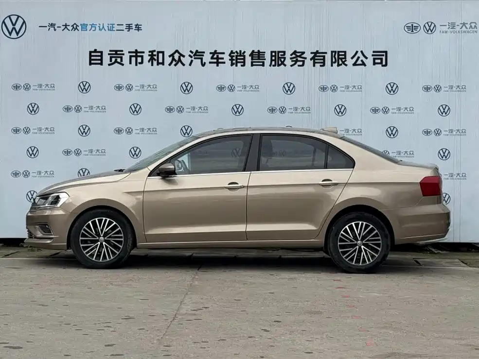 Volkswagen Jetta 2019 Dream Edition 1.5L Auto Comfort фото 3