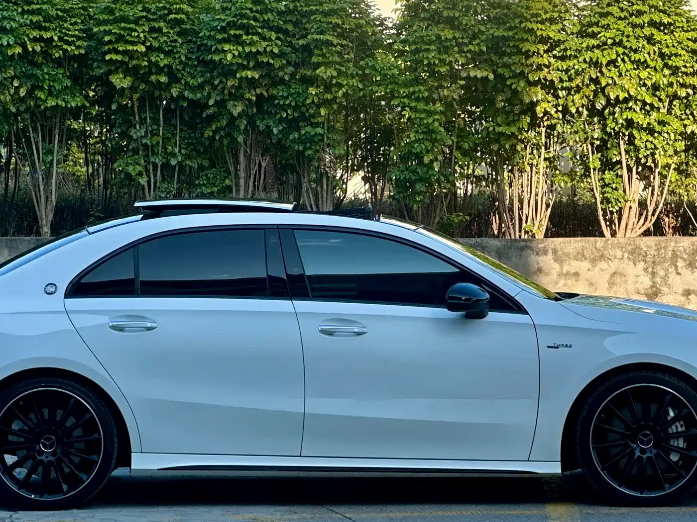 Mercedes-Benz A-Class AMG 2020 AMG A 35 L 4MATIC фото 7