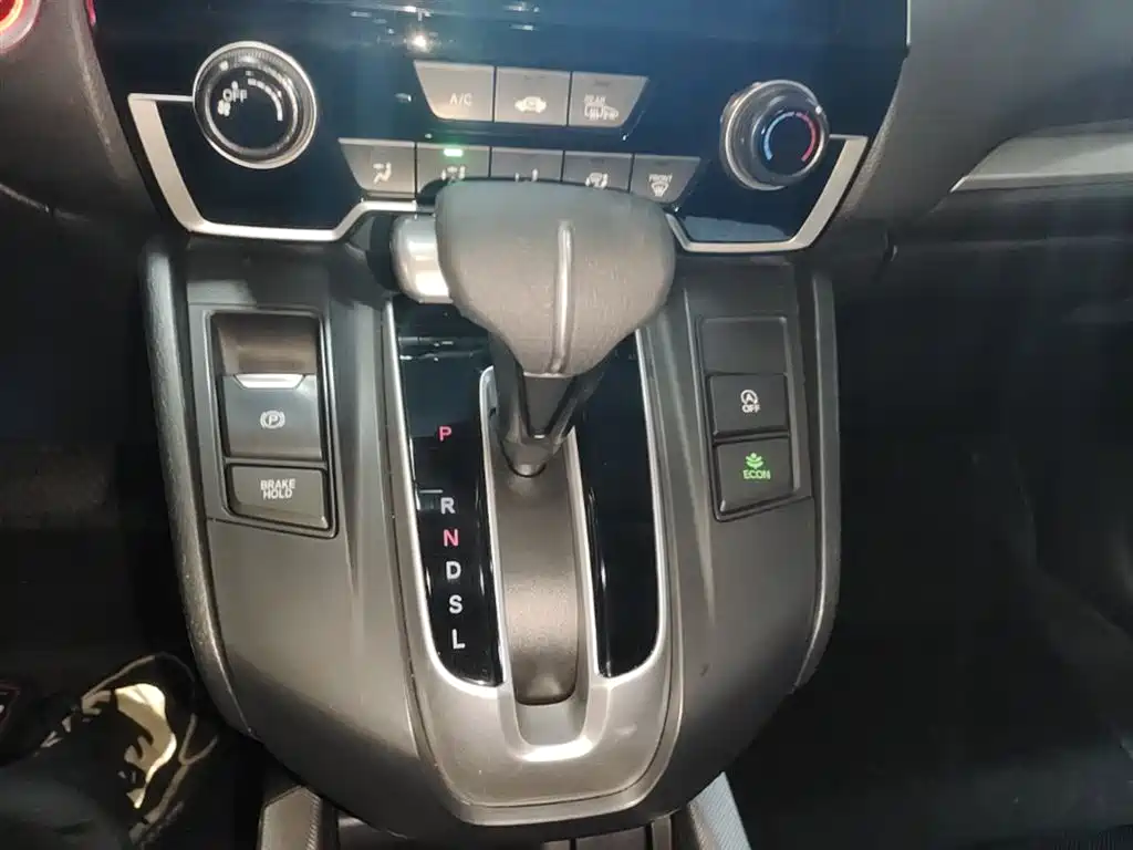 Фото 14 - Honda CR-V