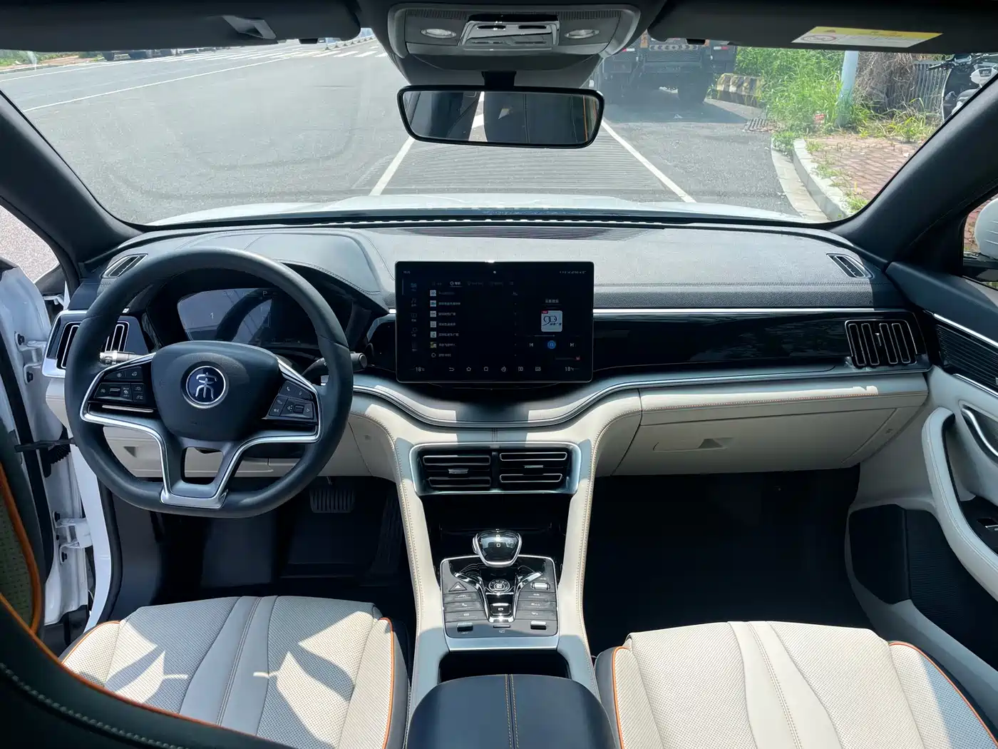BYD Song PLUS PHEV 2021 DM-i 51KM Honor фото 18