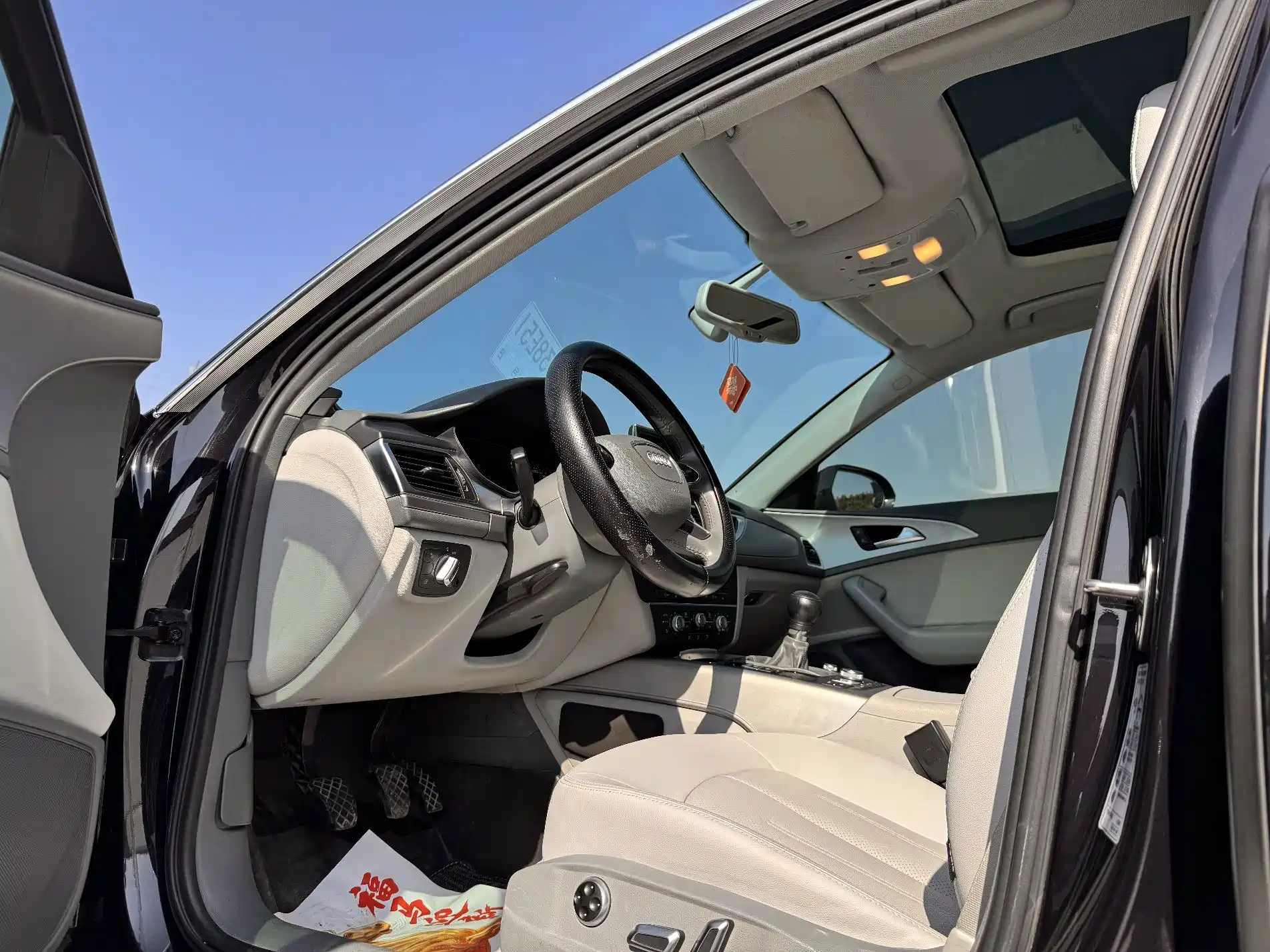 Фото 4 - Audi A6L