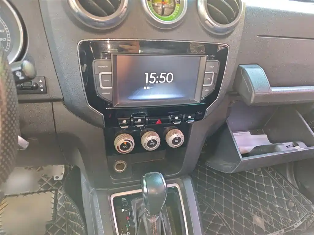 BAIC ORV Beijing Offroad BJ40 2016 Model 40L 2.3T Automatic 4WD Exclusive фото 6