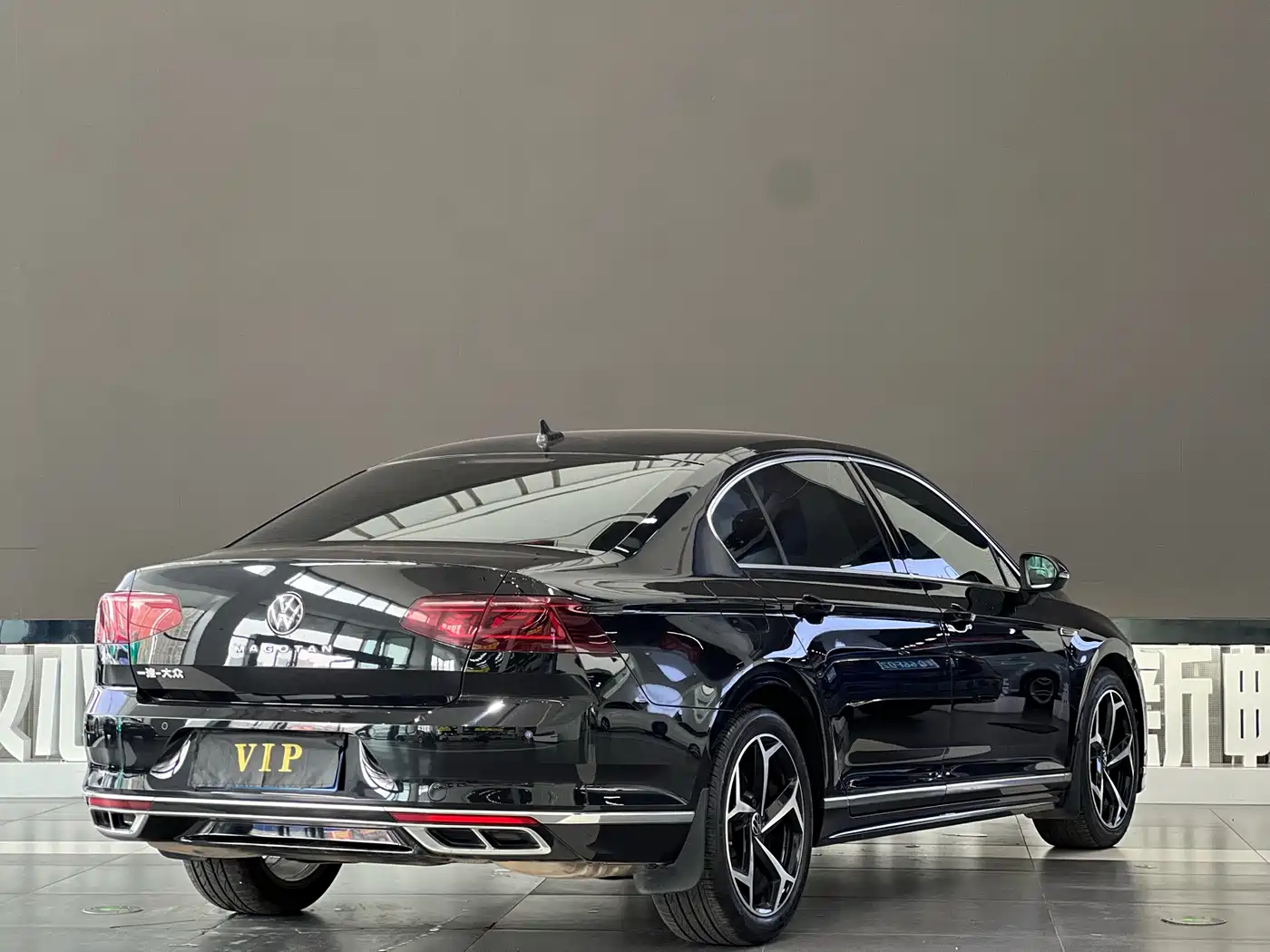 Volkswagen Magotan 2023 Model 2 Million Commemorative Edition 330TSI DSG Luxury фото 24