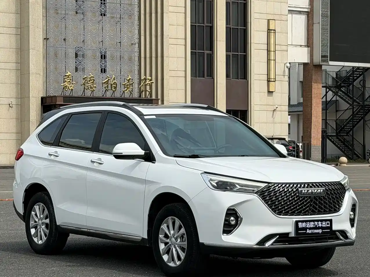 Фото 3 - Haval M6