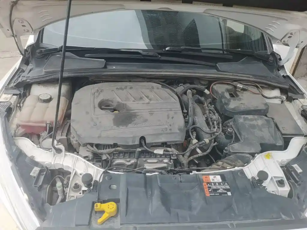 Фото 20 - Ford Focus