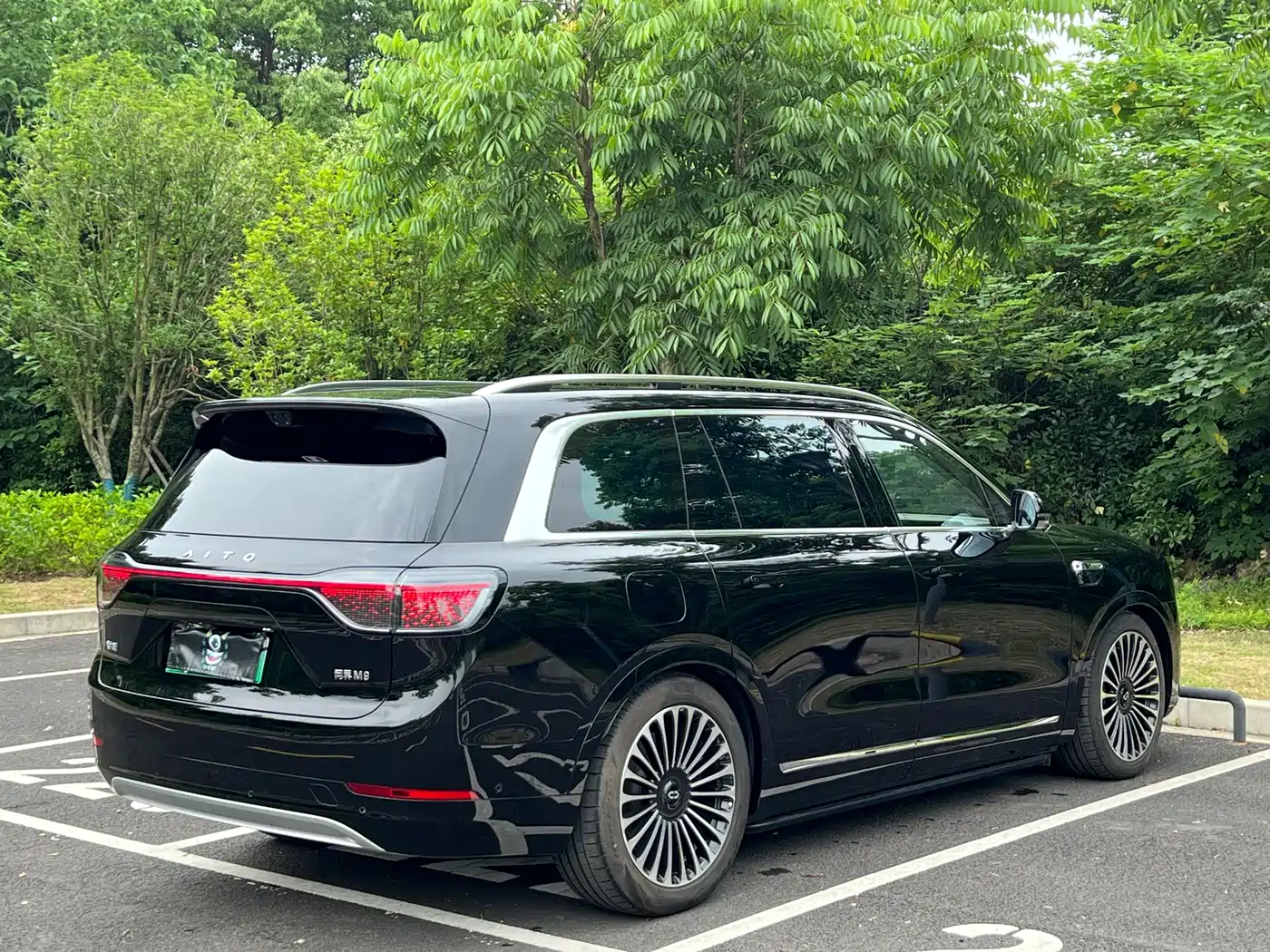 AITO Wenjie AITO M9 2025 Extended Range Ultra 52kWh 6-Seater фото 14