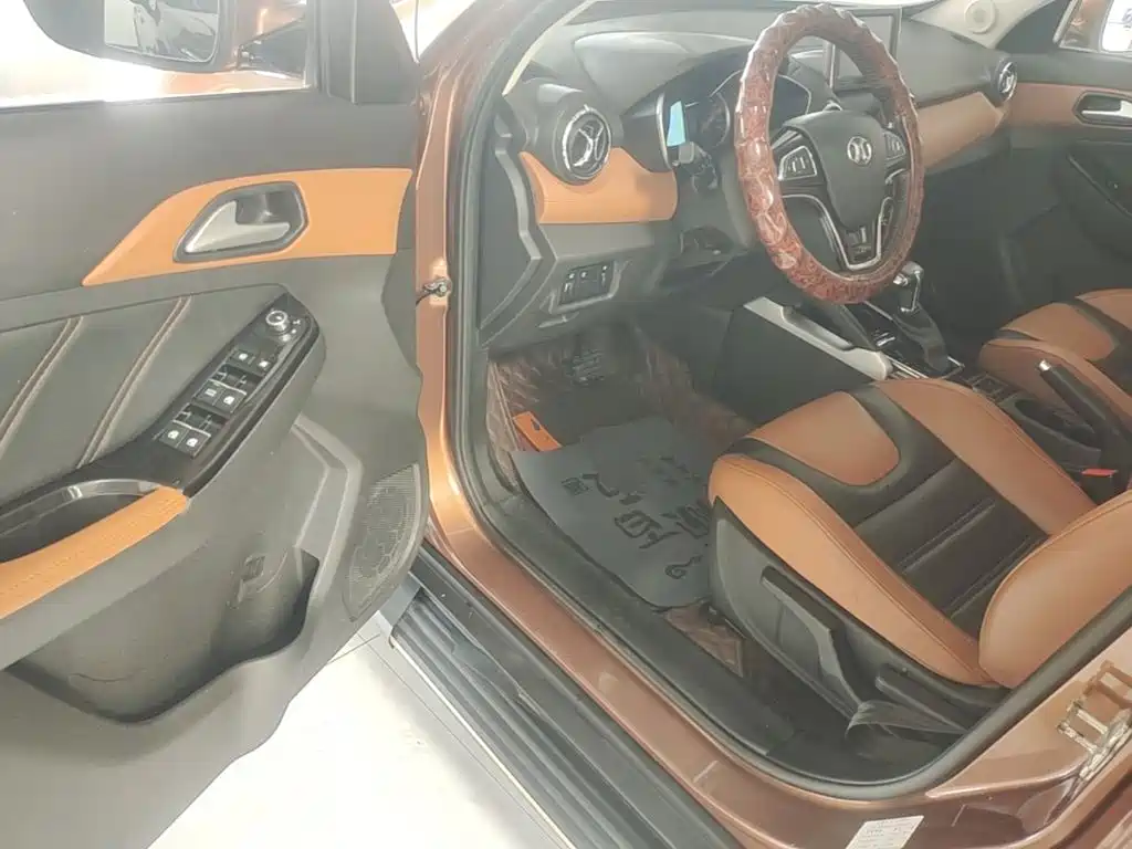 BAIC Senova X35 2018 2016 1.5L Automatic Luxury Edition
