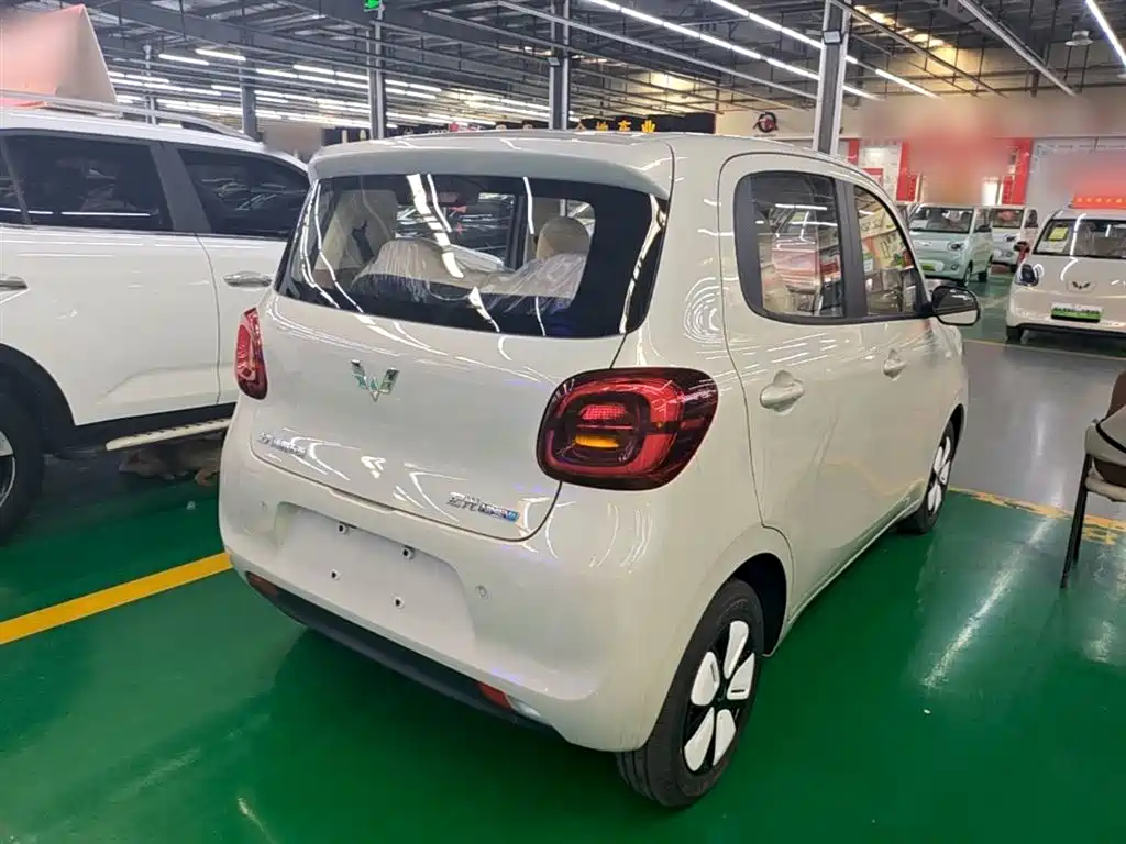 Wuling Motors Hongguang MINIEV 2026 2025 4-Door Advanced