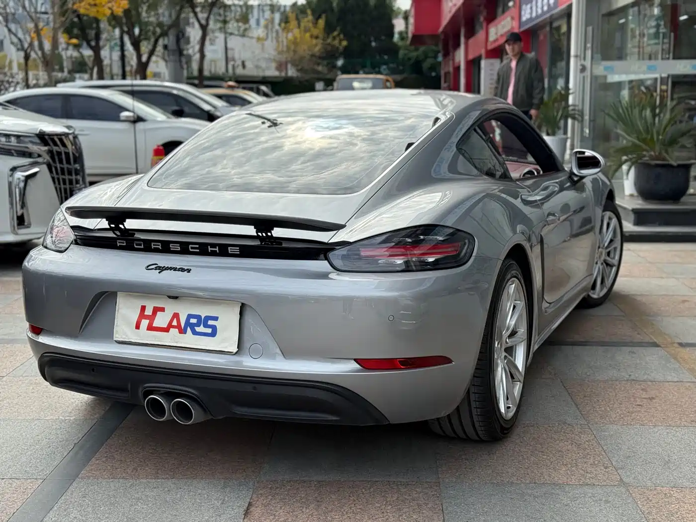 PORSCHE 718
