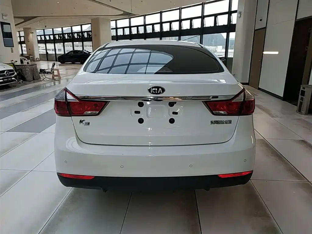 Kia K3 2016 1.6L Automatic GLS фото 6