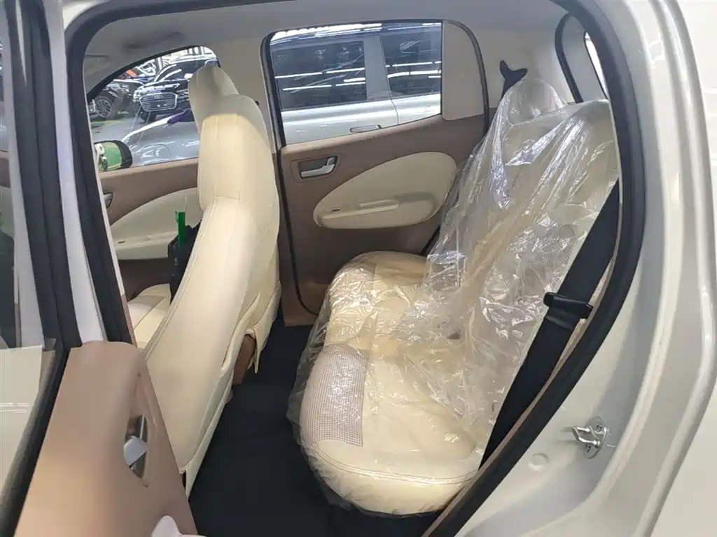 Wuling Motors Hongguang MINIEV 2026 2025 4-Door Advanced