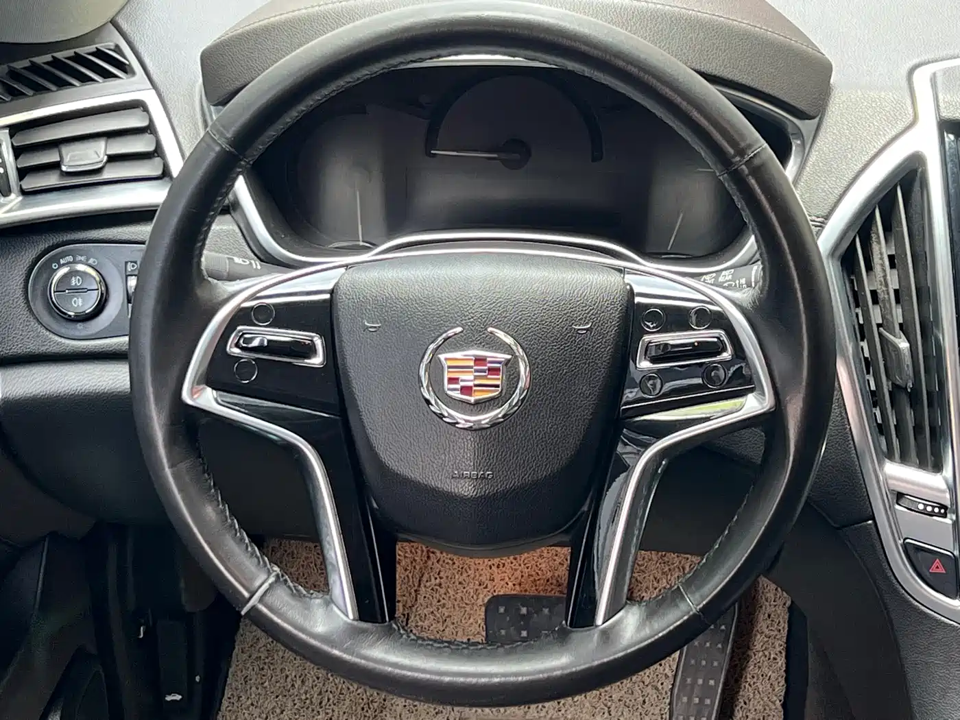 Cadillac SRX 2014 3.0L Comfort Model фото 5