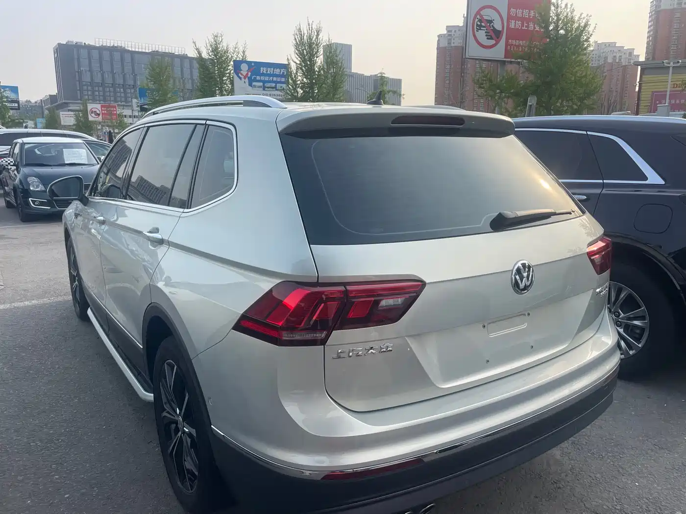 Volkswagen Tiguan L 2019 330TSI Automatic 2WD Smart Luxury Edition China VI фото 6