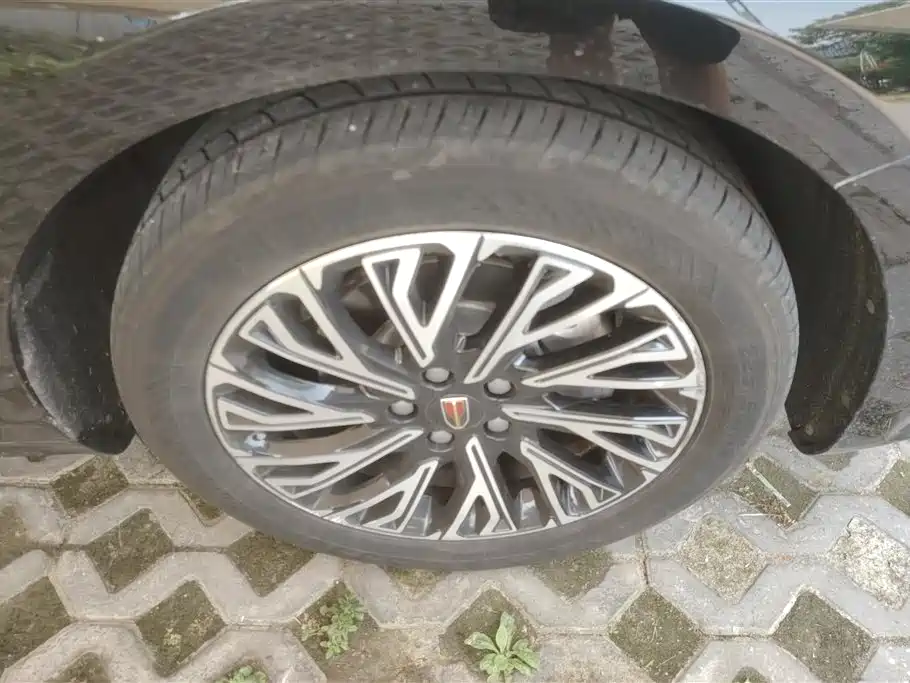 Hongqi H5 2024 2.0T Automatic Smart Connect Flag Smooth Edition фото 6