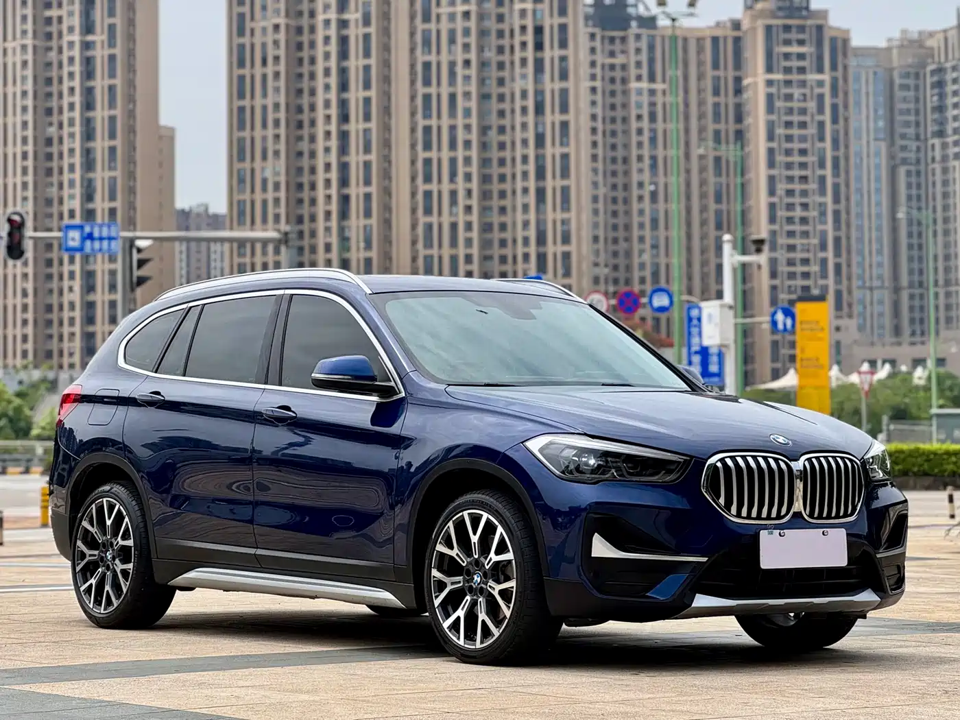 BMW X1 2020 xDrive25Li Premium Edition фото 3