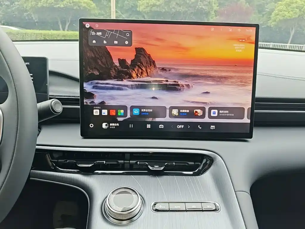 Geely Galaxy Galaxy E5 2026 2026 530km Voyager Edition