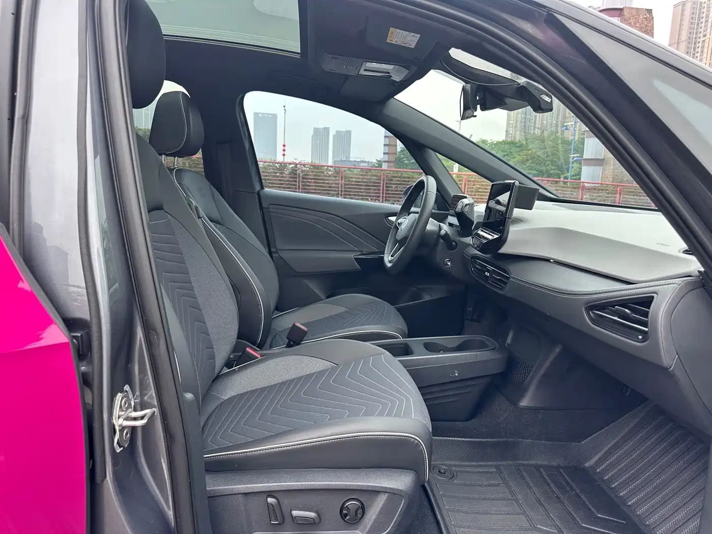 Volkswagen ID.3 2024 Outstanding Edition фото 8