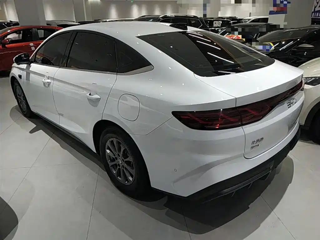 BYD Qin L 2025 DM-i Smart Drive Edition 80KM Leading фото 5