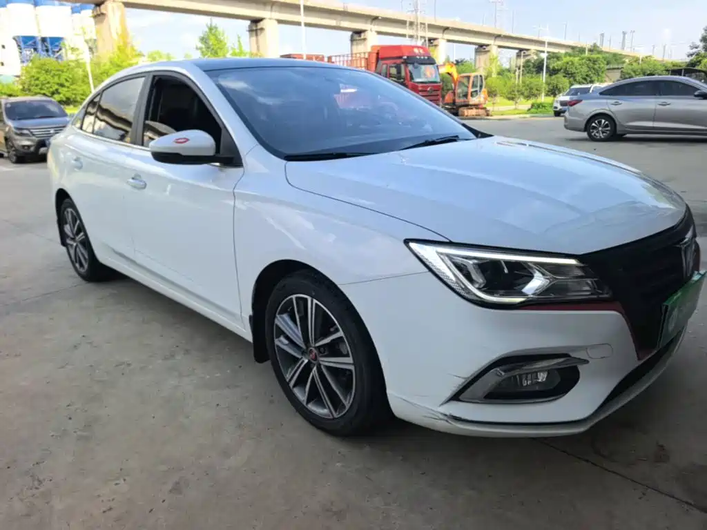 Photo 4 - Roewe i5