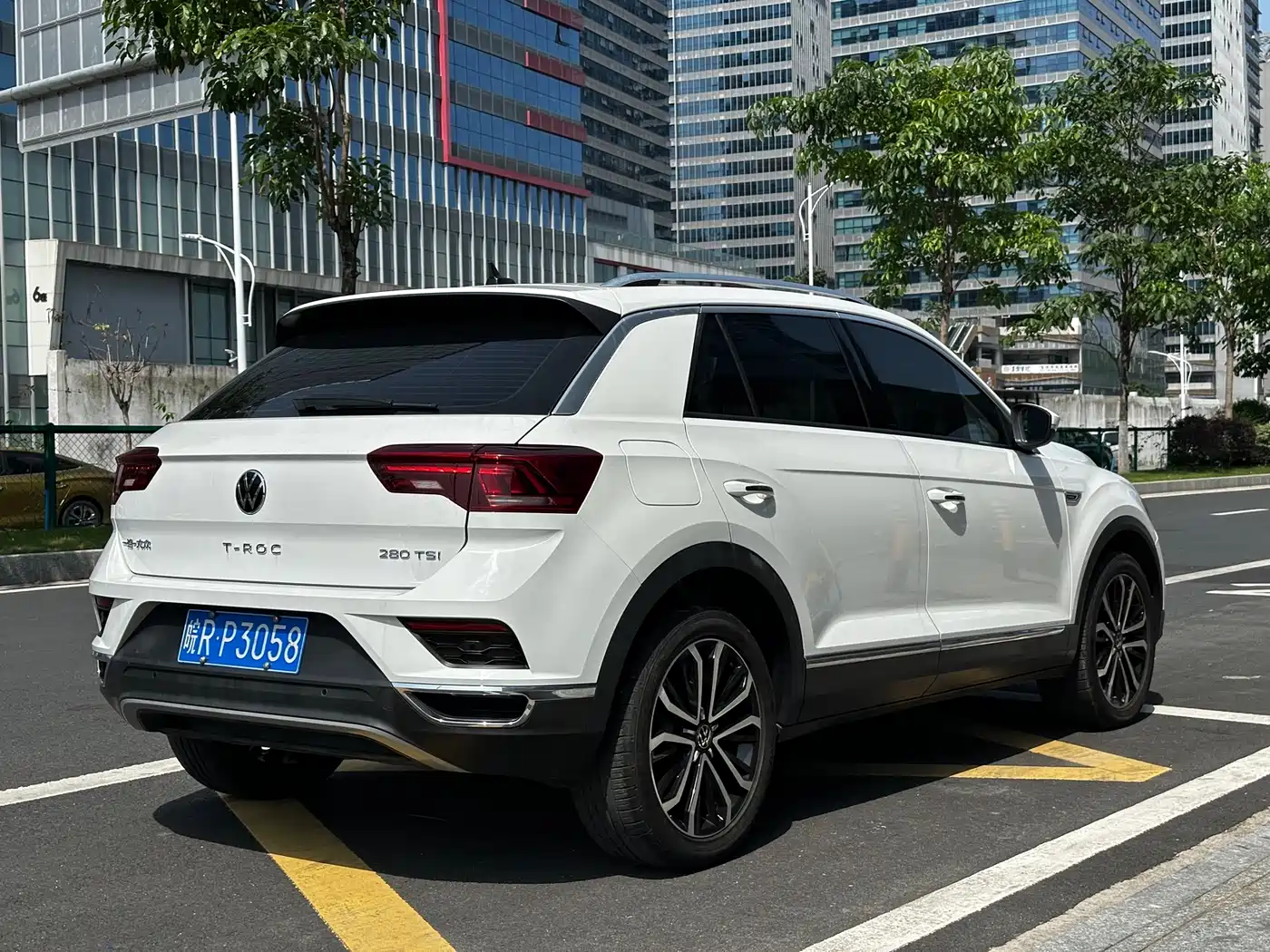 Volkswagen T-ROC 2022 280TSI DSG 2WD Comfort PLUS фото 7