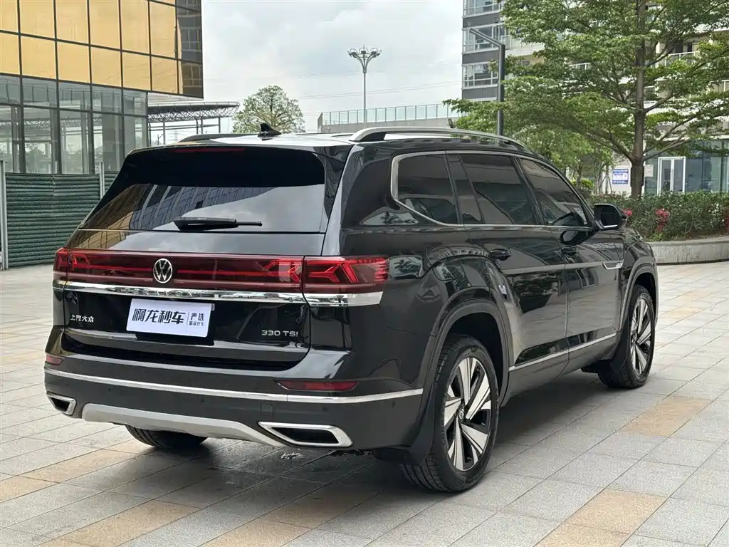 Volkswagen Teramont 2023 330TSI FWD Premium Luxury Edition фото 4