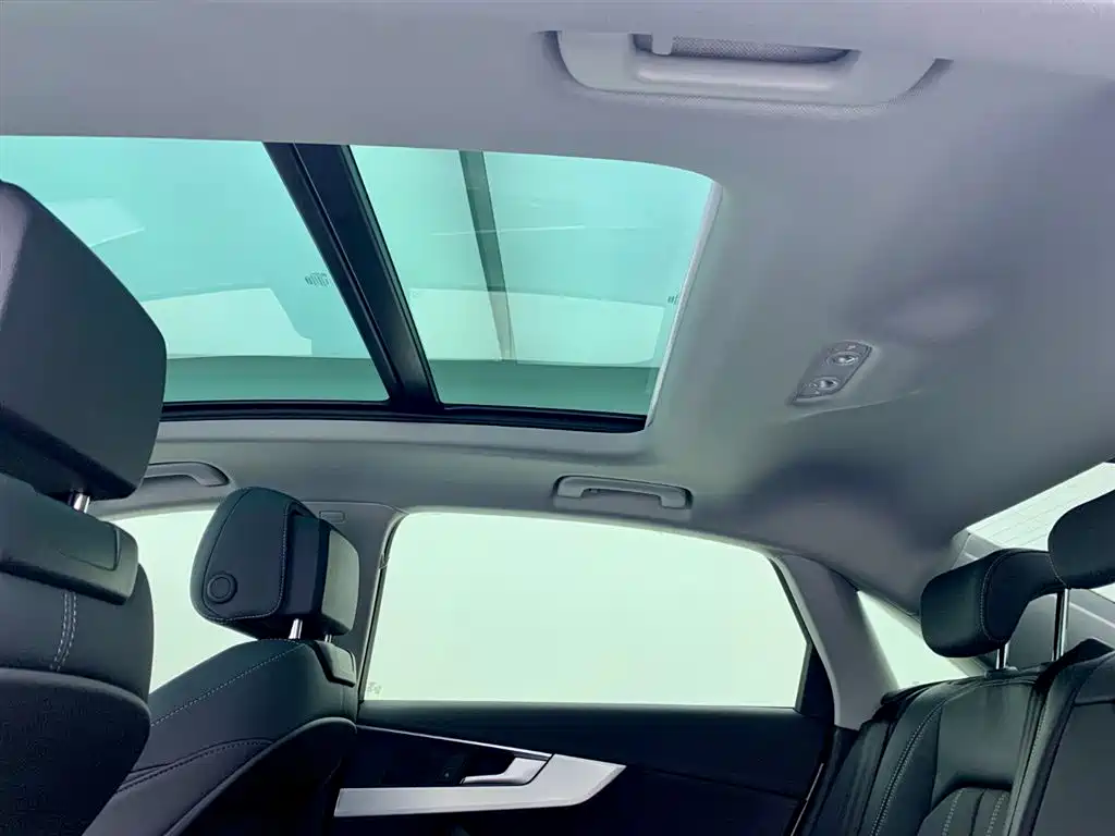 Audi A4L 2023 40 TFSI Fashion Dynamic фото 23