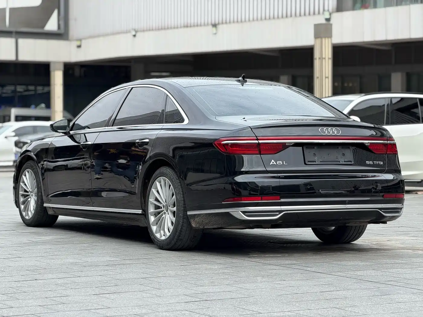 Audi A8 2018 A8L 55 TFSI quattro Launch Elite фото 3