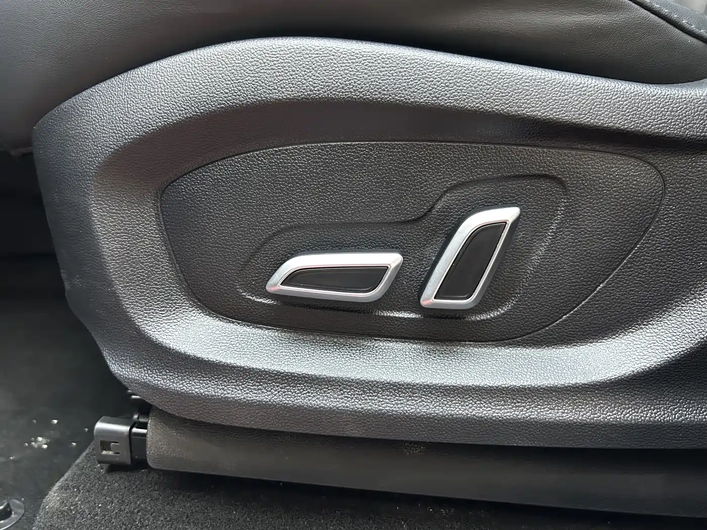 Roewe RX5 MAX 2020 2019 300TGI Automatic Smart Cockpit Flagship Edition