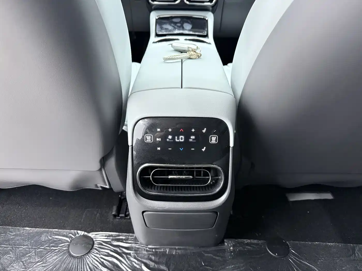 Leapmotor C01 2025 2024 Extended Range 216 Premium Edition