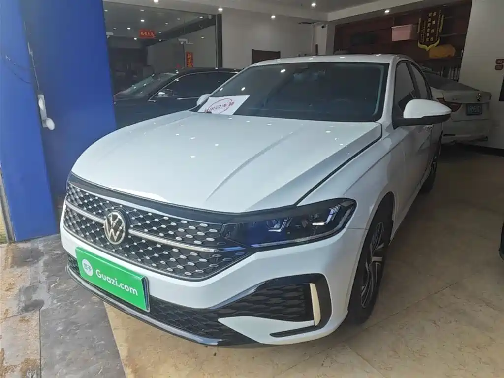 Volkswagen Lavida 2024 Model 1.5L Automatic Starlight 5 Million Edition фото 2