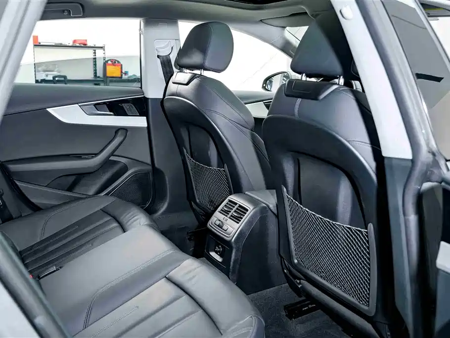 Audi A5 (Import) 2023 Sportback 40 TFSI quattro Luxury Dynamic фото 22