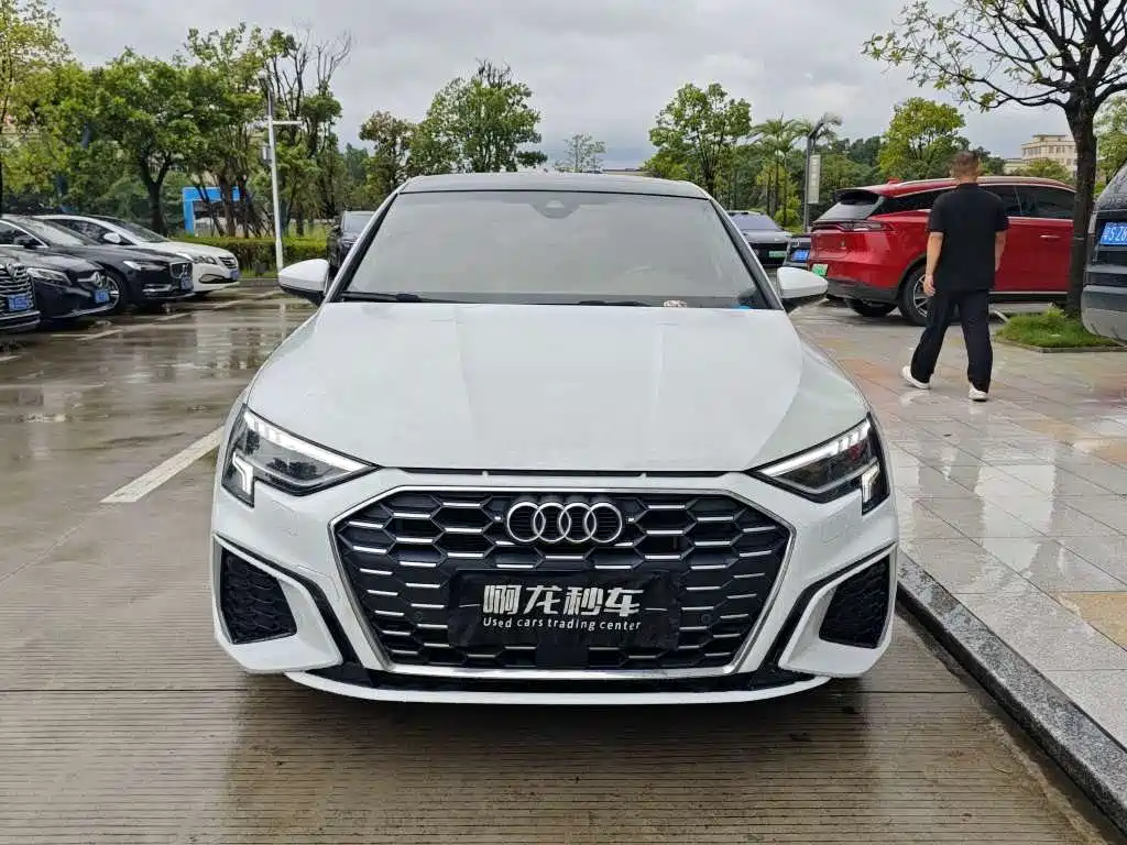Фото 2 - Audi A3