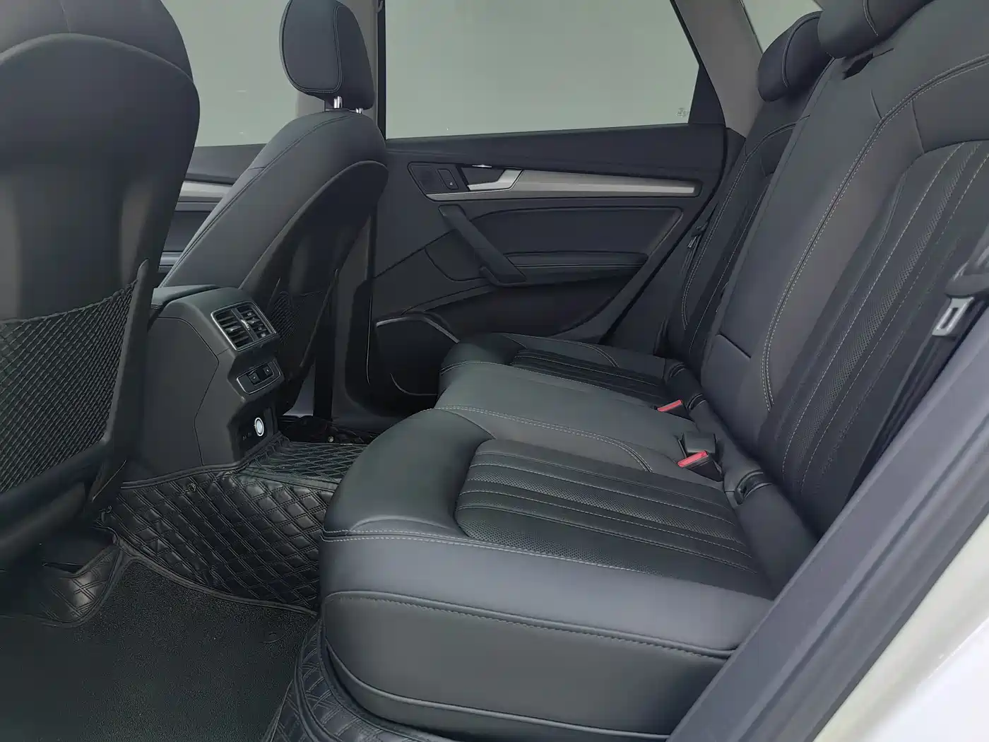 Audi Q5L 2022 40T Fashion Elegance фото 12